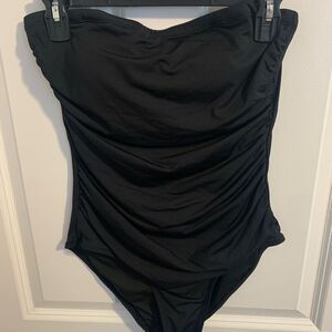Holipick Size Medium Black Strapless Swimsuit